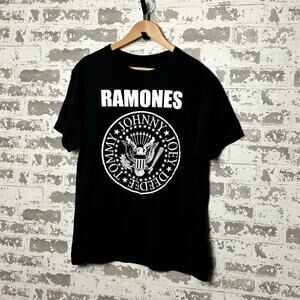 The Ramones Crest Logo Shirt Size large Ramones 1234
